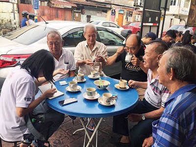 口述历史内容看以似家常、琐碎，实际上是人民的集体回忆，一个时代的生活面貌。