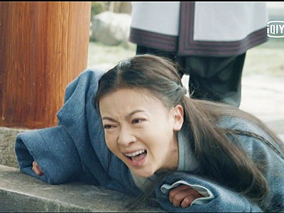 《皓镧传》吴谨言趴地大哭,但被网友狂酸“没眼泪”。