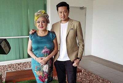 电影《拾芳》导演梁柏豪与演员之一的邵音音趁来马空档，特地抽空会见大马媒体，跟大家畅聊这部为梅艳芳逝世15周年的纪念电影。