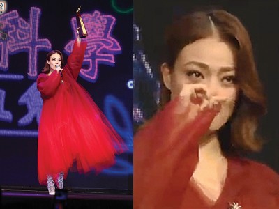 祖儿借《心》歌词诉说多年感受。(右)拭泪。