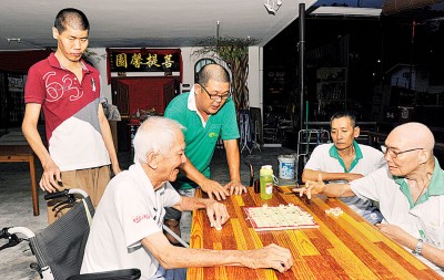 观棋不语真君子。