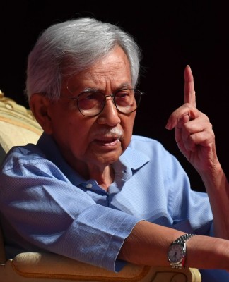 TUN DAIM ZAINUDDIN