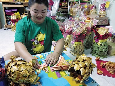 折纸看似简单，但需要细心的手工及耐心。