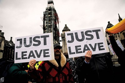 英国国内意见分裂形势不变。（法新社照片）