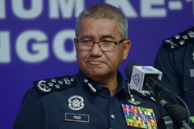 全国总警长弗兹。