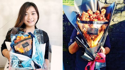 Hody推出一款以各类小吃弄成的“鸡肉花束”，让情侣间“甜在心里也饱在肚里”。