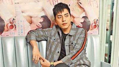王大陆表示拍《一吻定情》是最近心动的时刻。 