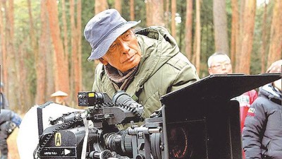 佐藤纯弥是日本影坛地位举足轻重的资深导演。