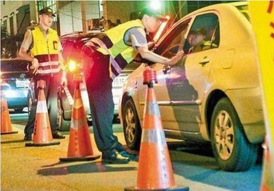 台湾拟对醉驾致死的司机加重刑责，以收阻吓作用。