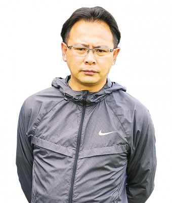 由于球会不放人导致主帅王金瑞带领国青足球队备战亚青杯面对挫折。