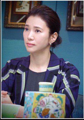 袁咏仪饰演反派角色。