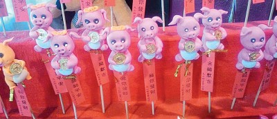 使用糖捏造的成品，会更持久，不容易裂开。