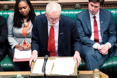 工党党魁科尔宾批评英相忽视国会。（法新社照片）
