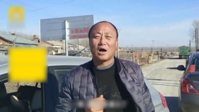 王力国讲述救人经过。