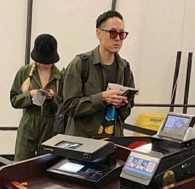 蒂芬妮1月被网友目击出现在迈阿密，身旁男性被网友称是“她的新男友”。