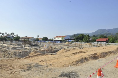 浮罗山背医院目前在兴建急诊室、太平间及化验室。