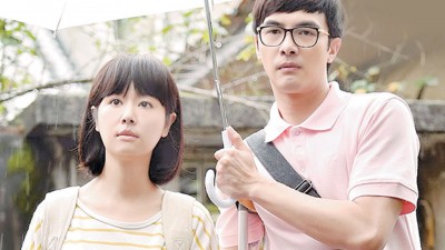 谢佳见去年凭《16个夏天》“暗黑俊杰”一角在台湾打开知名度。