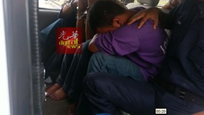 18岁无业少年被警方押庭申请延扣。
