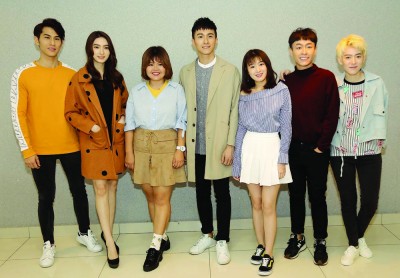 《本来只想暗恋你》除了冯玮佺、程爱玲、吴美锜、张瀚元、苏凯璇、刘益行及狄妃7位主要演员，也会有许多大家熟悉的脸孔客串演出。