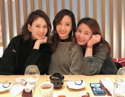 Melody(左起)晒与侯佩岑、林心如合照,3大辣妈同框,高颜值美呆网友!