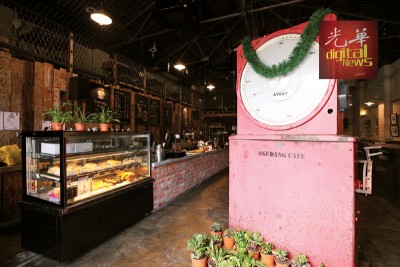 汇合新旧时代特色的Gudang Cafe，营业时间为10am- 12midnight，逢周二休息。