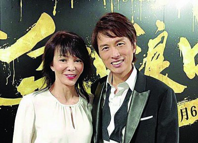 嘟姐与黄子华在《男亲女爱》的组合甚为经典,两人再度合体。