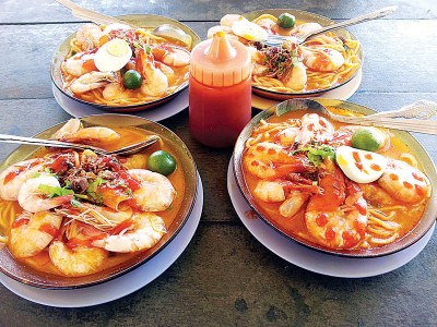 浮罗沙越的著名小食--大虾面。