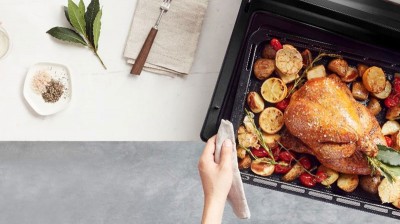 Panasonic蒸气烘烤箱 NU-SC300BPMQ卓越的烘烤功能，使食物烤色均匀，外酥里嫩。
