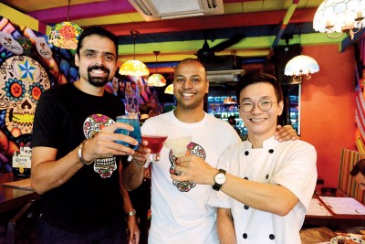 左起：Sukhpal、Sunny和冯家伟，3位店主誓要让您的舌尖赴一趟北美洲之旅。