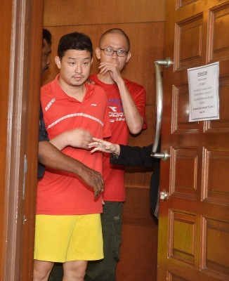 前教练黄强被控强奸女队员案重审后，法庭今天宣判他无罪，当庭释放。（档案照）
