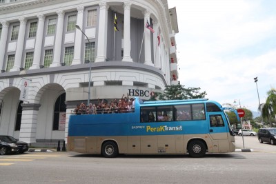 怡保市民在下月中旬，就可看到旅游局推出的开篷观光巴士在怡保景点川行。