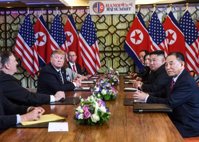 特金二会临时取消会议，令朝鲜核计划相关谈判陷入危险。（法新社照片）